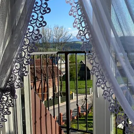 W Maniowach Маньови