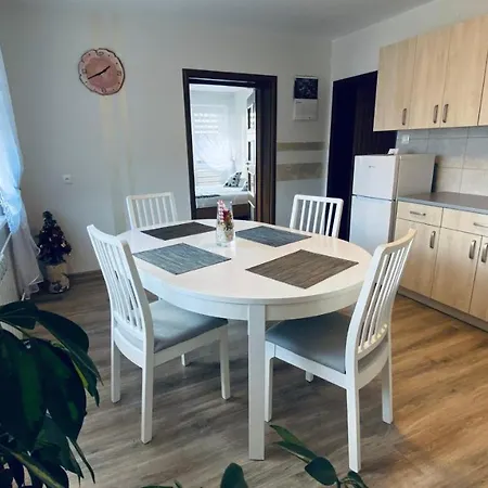 Apartamento W Maniowach