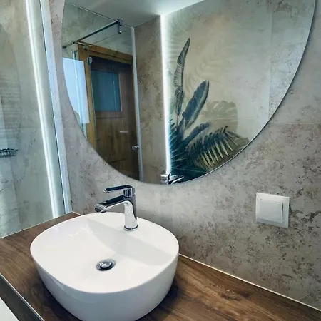 W Maniowach Маньови